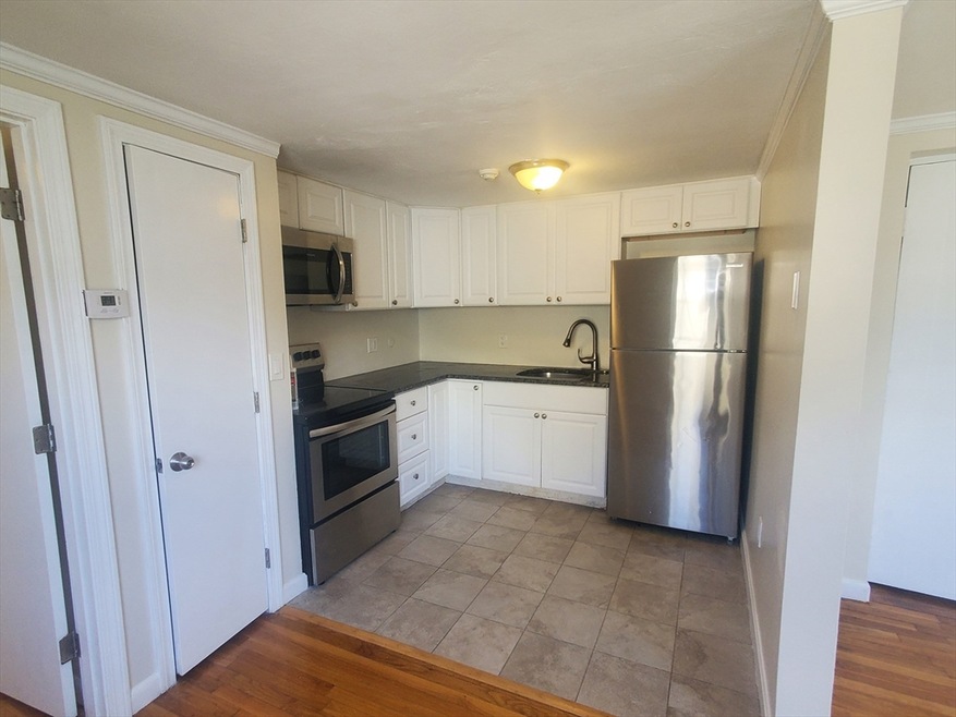 40 Bigelow St unit B, Quincy, MA 02169 - photo 1