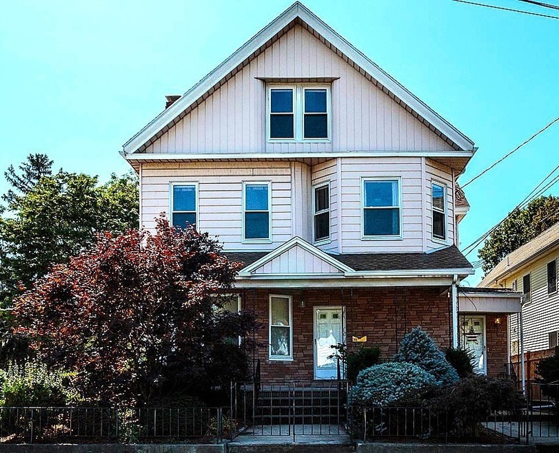 30 Salem St unit 2, Wakefield, MA 01880 - photo 1