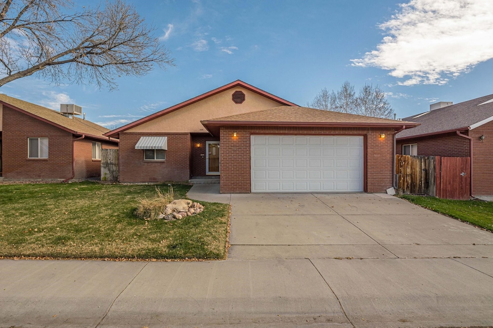 588 Greenfield Cir E, Grand Junction, CO 81504 - photo 1