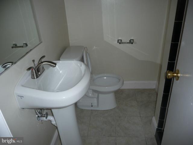 2020 Iverson Ct, Temple Hills, MD 20748 - photo 1