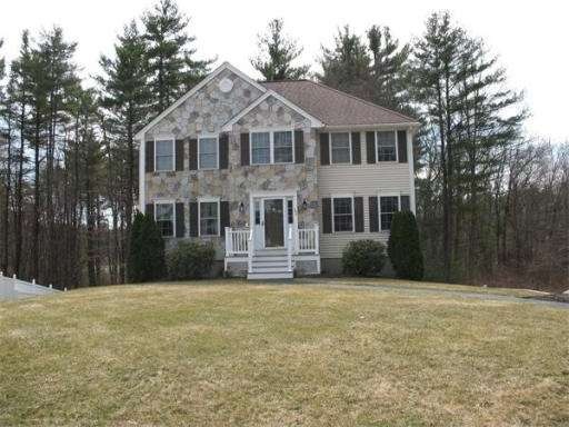 11 Fieldstone Cir, Tewksbury, MA 01876 - photo 1