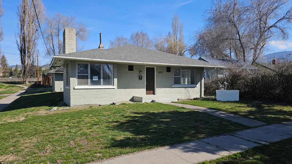 2403 Orchard Ave, Klamath Falls, OR 97601 - photo 1