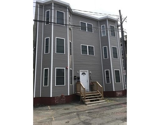 12 Bennett Cir, Lynn, MA 01905 - photo 1