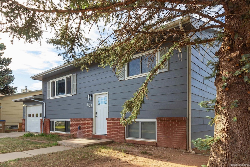 Pending $399,000