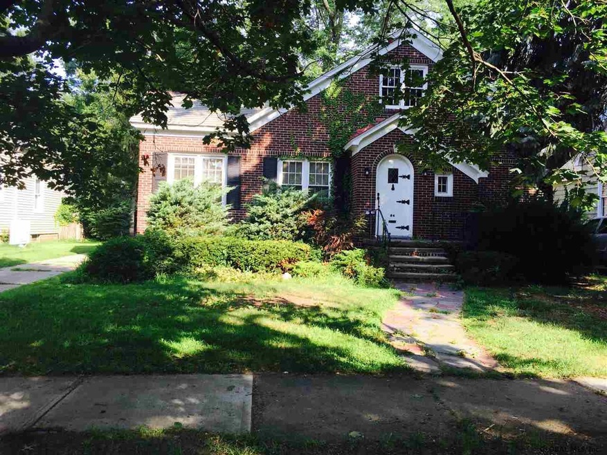 24 Van Buren St, Albany, NY 12206 - photo 1