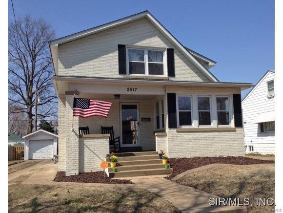 2517 Benton St