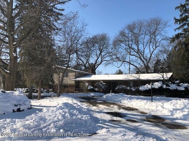 3118 S Cambridge Rd, Lansing, MI 48911 - photo 1