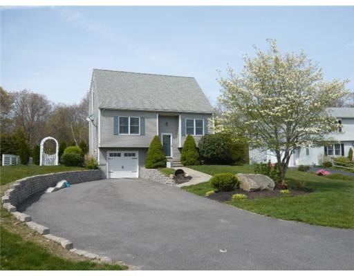270 Weathervane Rd, Wakefield, RI 02879 - photo 1