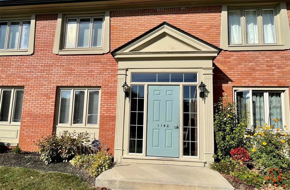 1142 Canterbury Square S unit D, Indianapolis, IN 46260 - photo 1