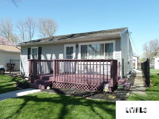 1415 N Kankakee St, Lincoln, IL 62656 - photo 1