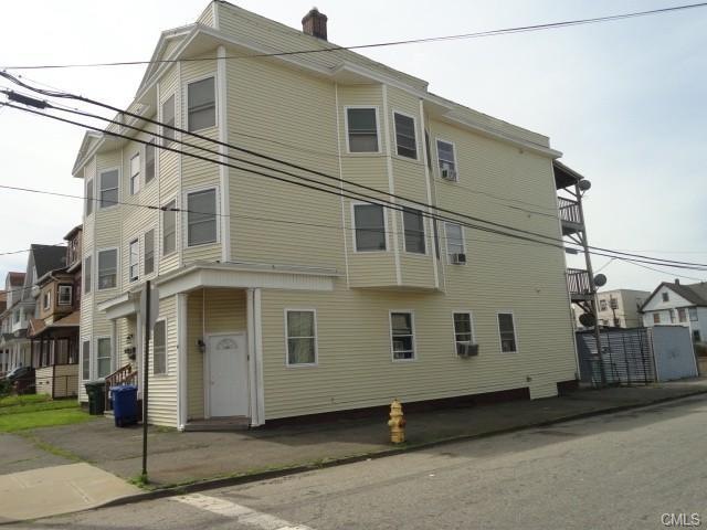 269 Bunnell St unit 2 fl, Bridgeport, CT 06607 - photo 1