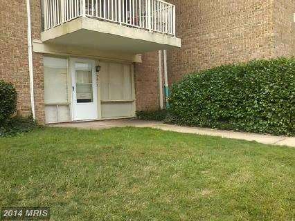 2619 Redcoat Dr, Alexandria, VA 22303 - photo 1