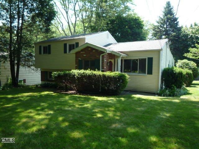 113 Woodway Rd, Stamford, CT 06907 - photo 1