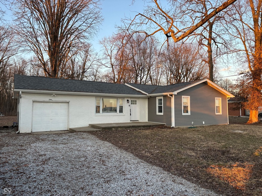 2666 E 500 N, Whiteland, IN 46184 - photo 1