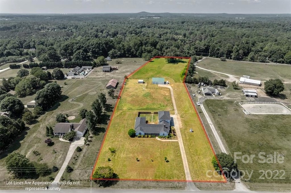 5249 Willow Pond Rd, Clover, SC 29710 - photo 1