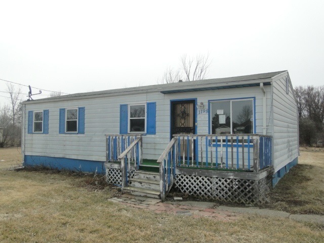 1198 E Cass Ave, Flint, MI 48505 - photo 1
