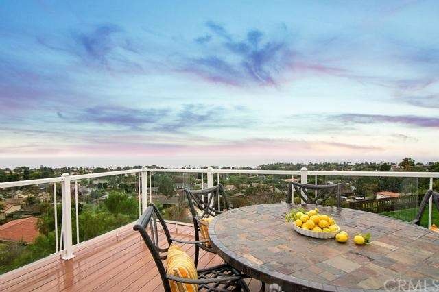 Stunning Panoramic Ocean & Tree Top Views