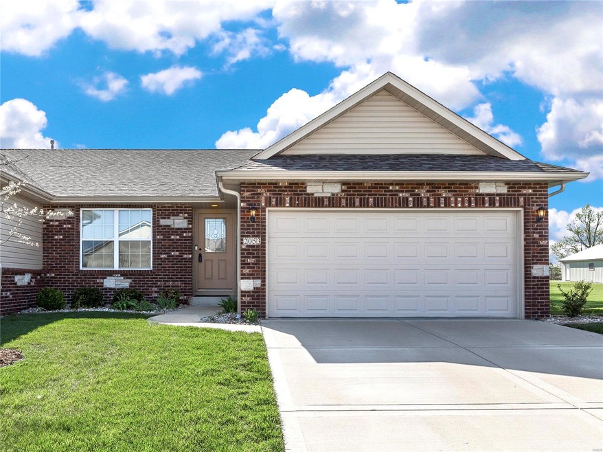 2053 Briarbend Ct, Maryville, IL 62062 - photo 1