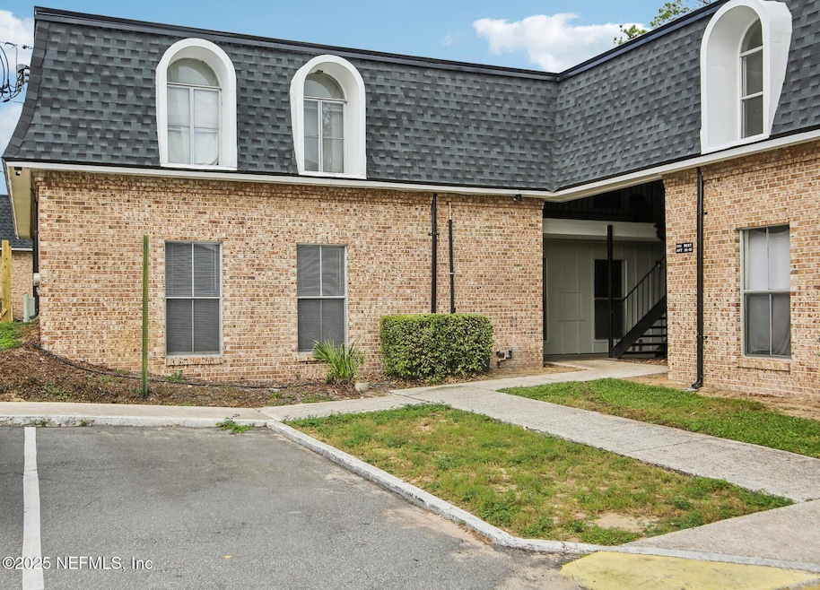 851 Bert Rd unit 11, Jacksonville, FL 32211 - photo 1