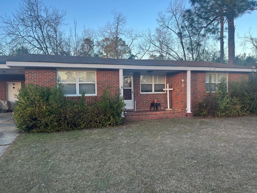 210 W 11th St, Donalsonville, GA 39845 - photo 1