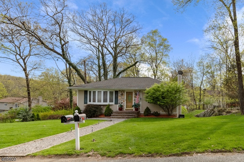 5 the Rotunda, Byram Township, NJ 07821 - photo 1