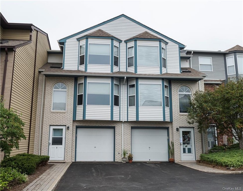 9 Oxford Ct unit 44, Nanuet, NY 10954 - photo 1