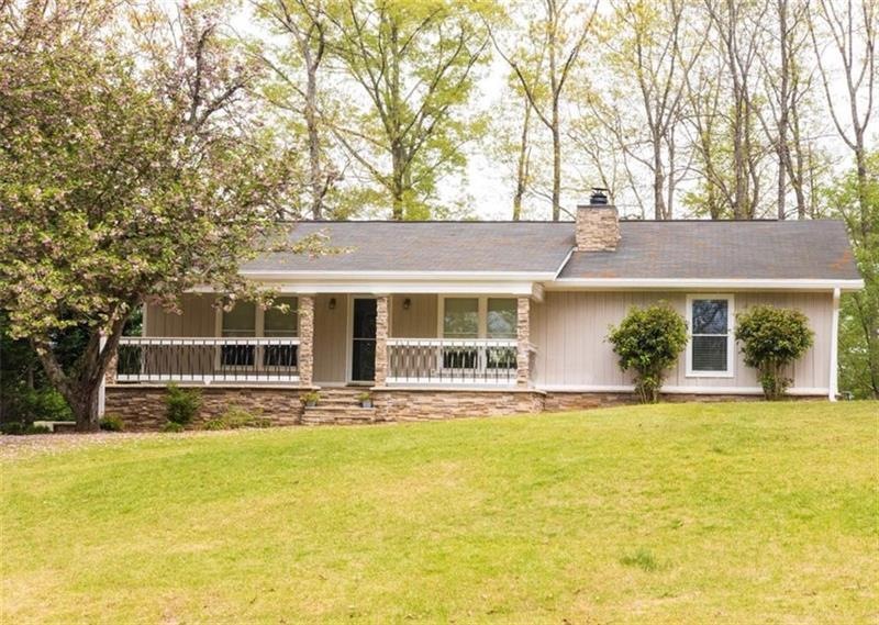 3882 Easy Cir NE, Marietta, GA 30066 - photo 1