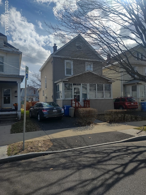 56 Twiller St, Albany, NY 12209 - photo 1