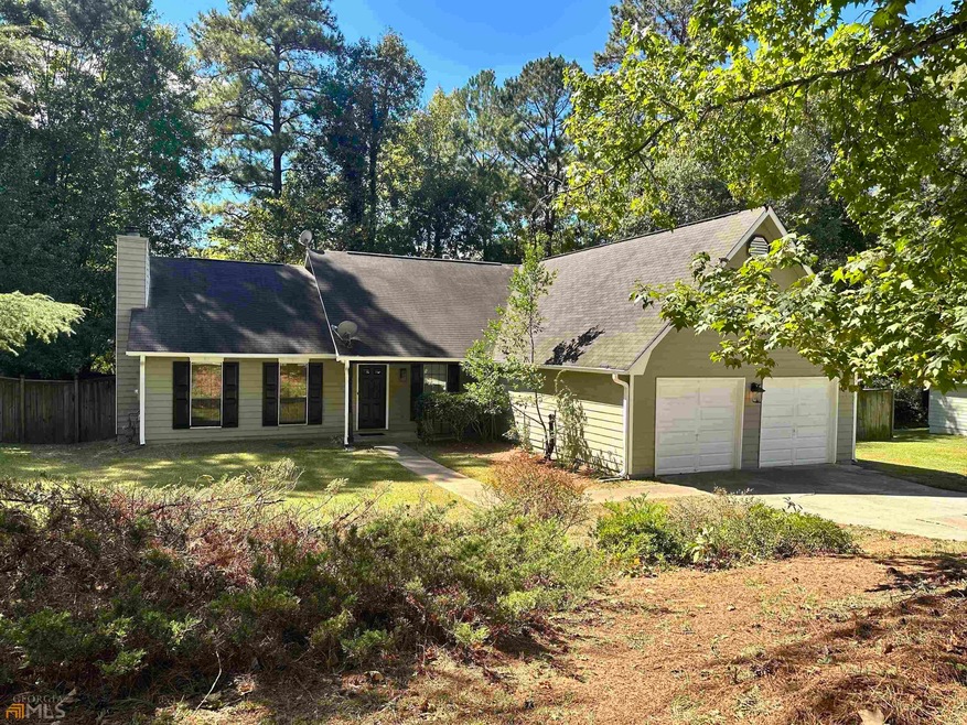 8923 Gardener Dr, Jonesboro, GA 30238 - photo 1