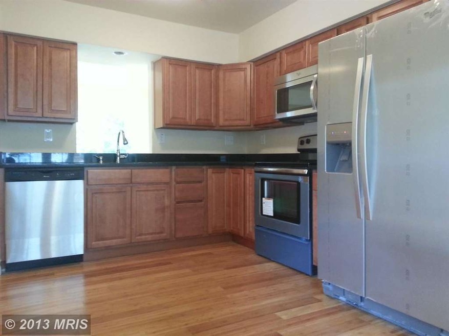 1502 Sherwood Ct, Hyattsville, MD 20785 - photo 1