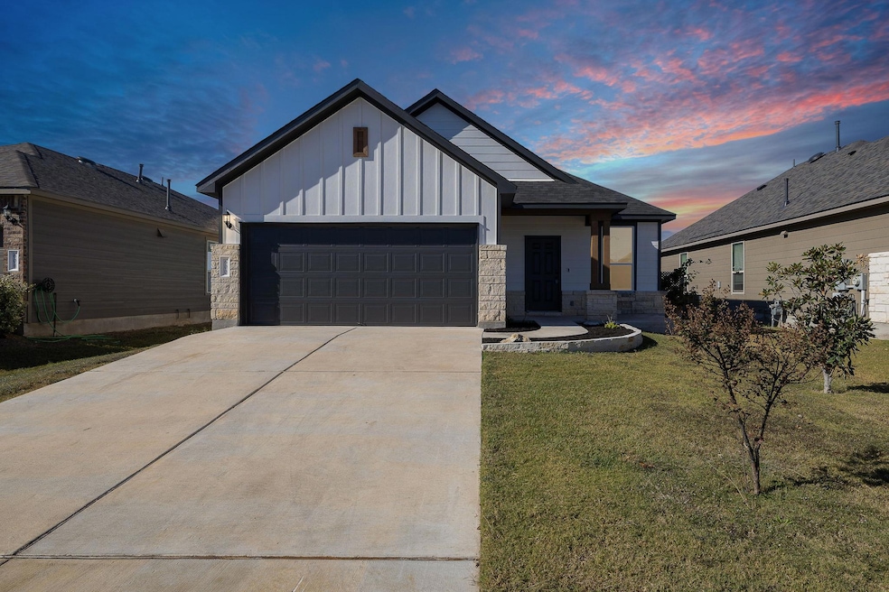 600 Coffee Berry Dr, Georgetown, TX 78626 - photo 1