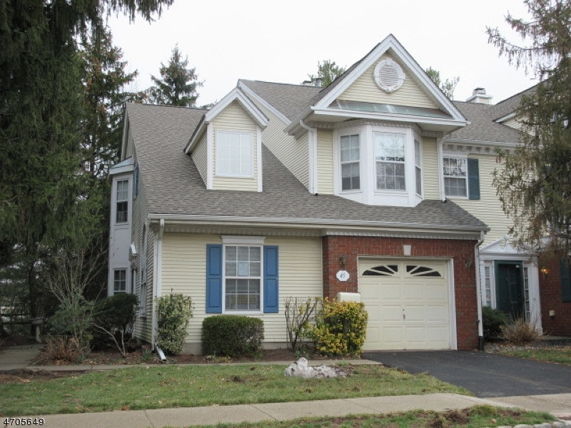 45 Sapphire Ln, Franklin Park, NJ 08823 - photo 1