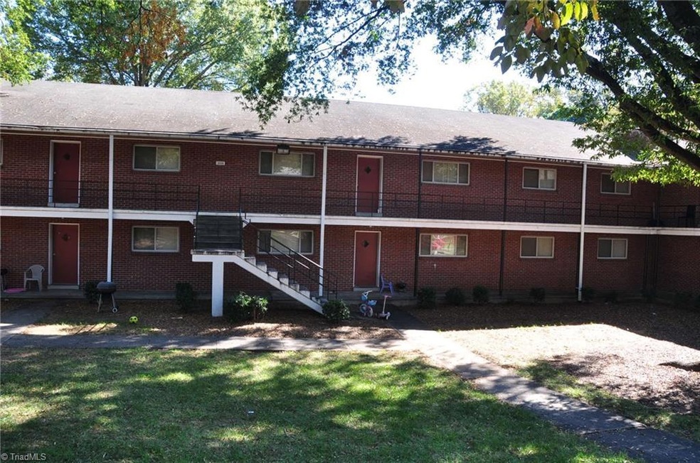 1608 W Northwest Blvd unit L, Winston Salem, NC 27104 - photo 1