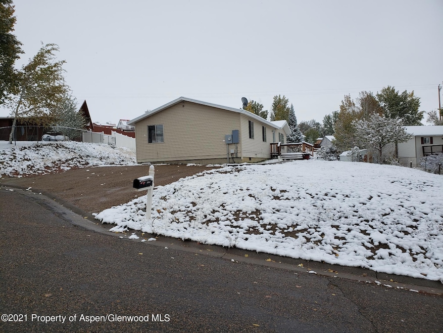 1045 Hudak Dr, Craig, CO 81625 - photo 1