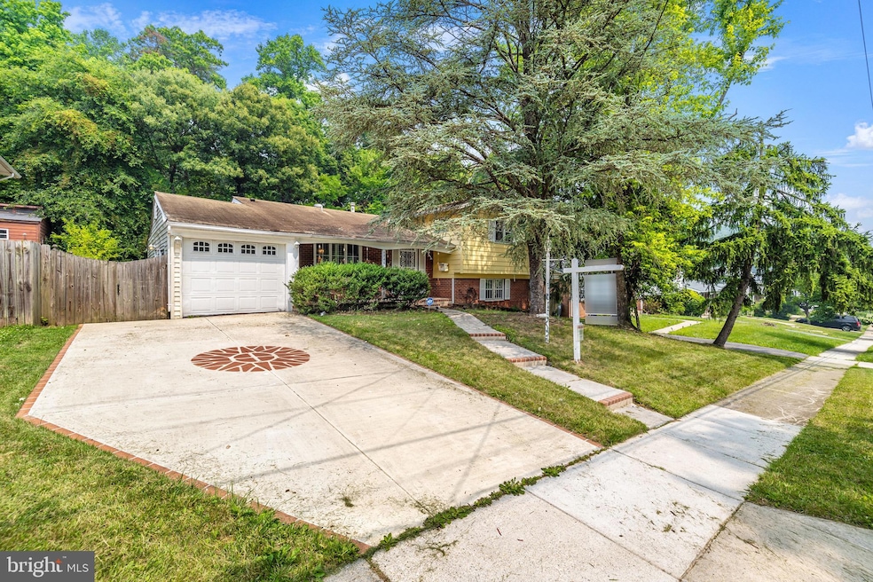 6846 Nashville Rd, Lanham, MD 20706 - photo 1