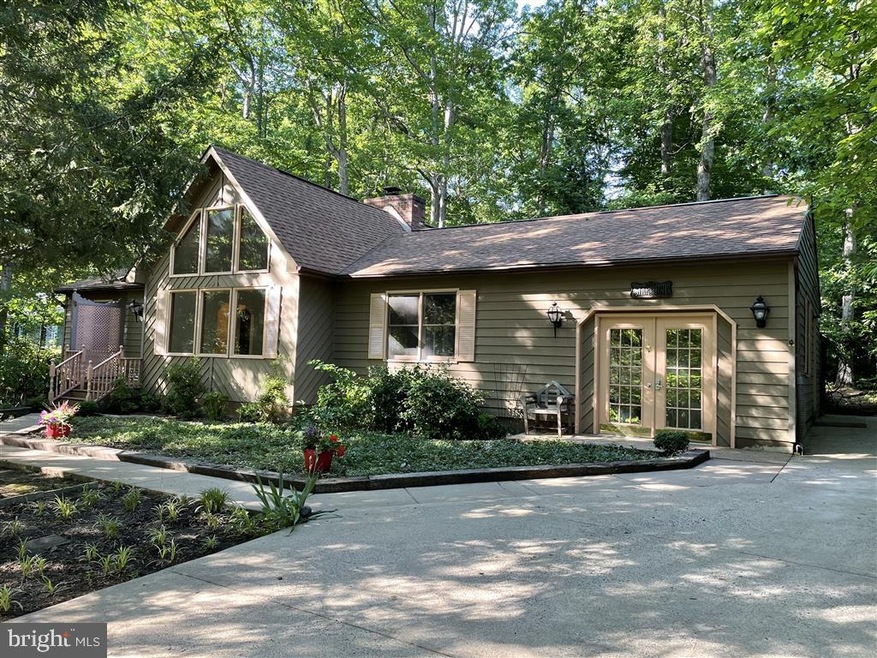 204 Meadowview Ln, Locust Grove, VA 22508 - photo 1