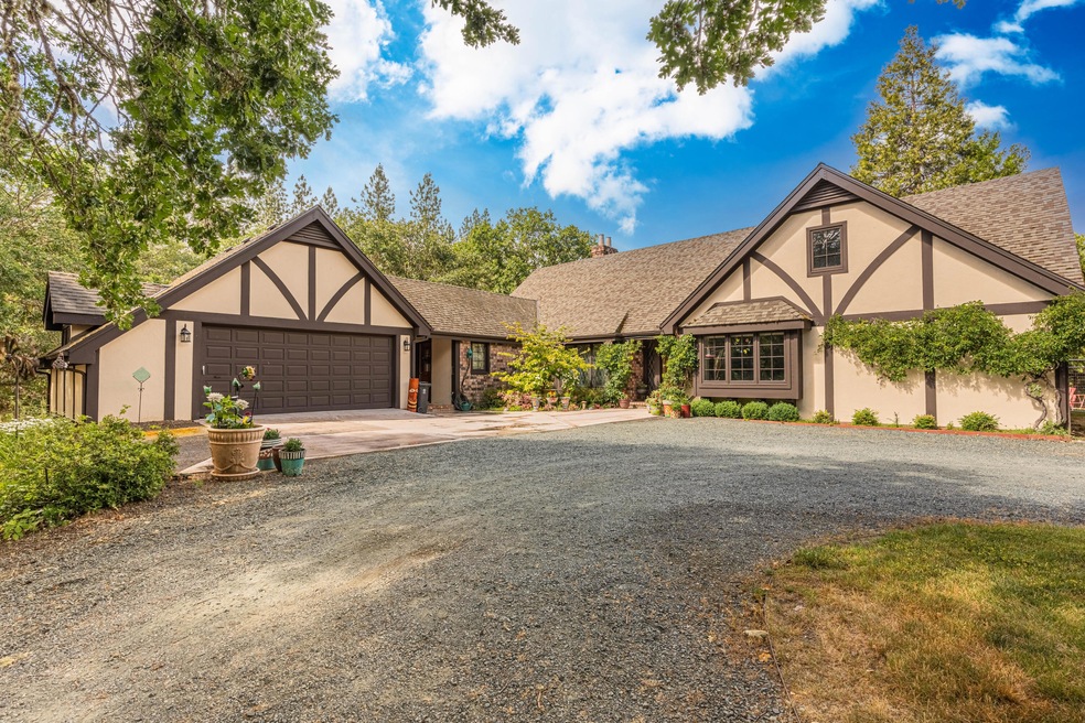 173 Joshua St. - Grants Pass, OR 97526-5