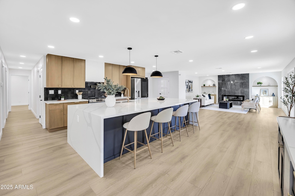 6449 E Oak St, Scottsdale, AZ 85257 - photo 1