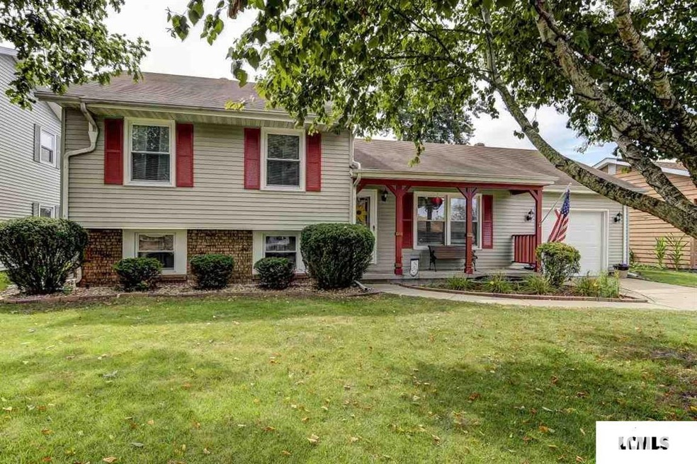 115 Heritage Ave, Lincoln, IL 62656 - photo 1