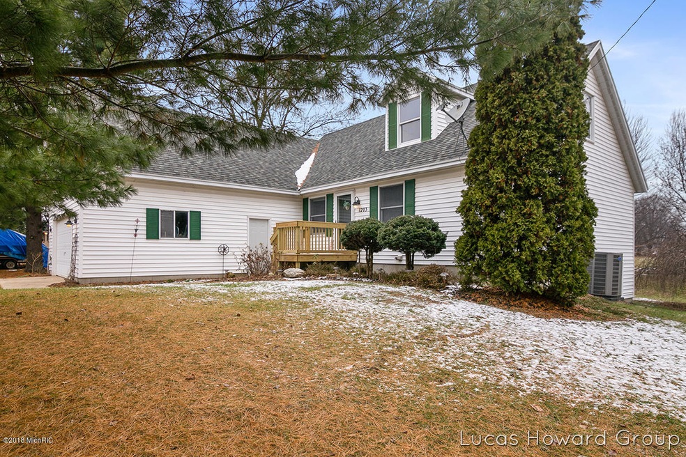 1203 135th Ave, Wayland, MI 49348 - photo 1