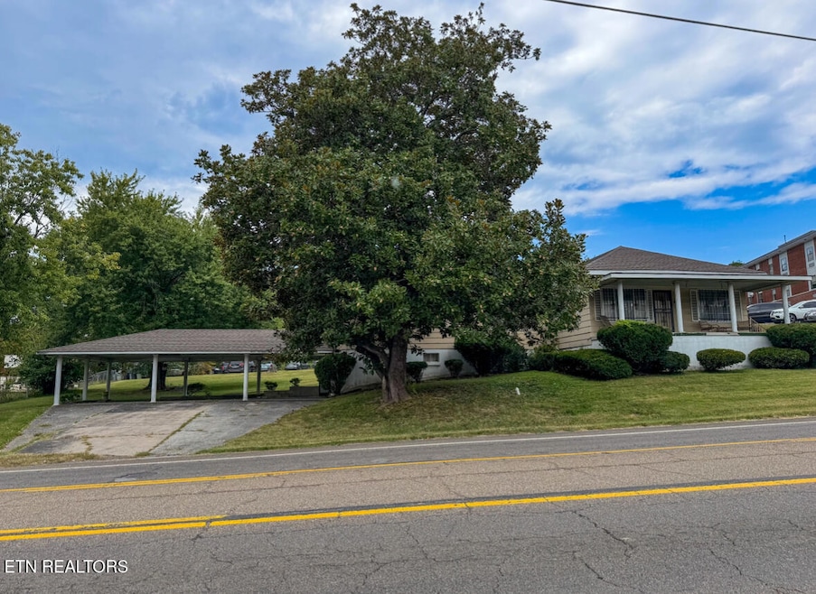 For Sale $235,000 • Co-Listing Agent