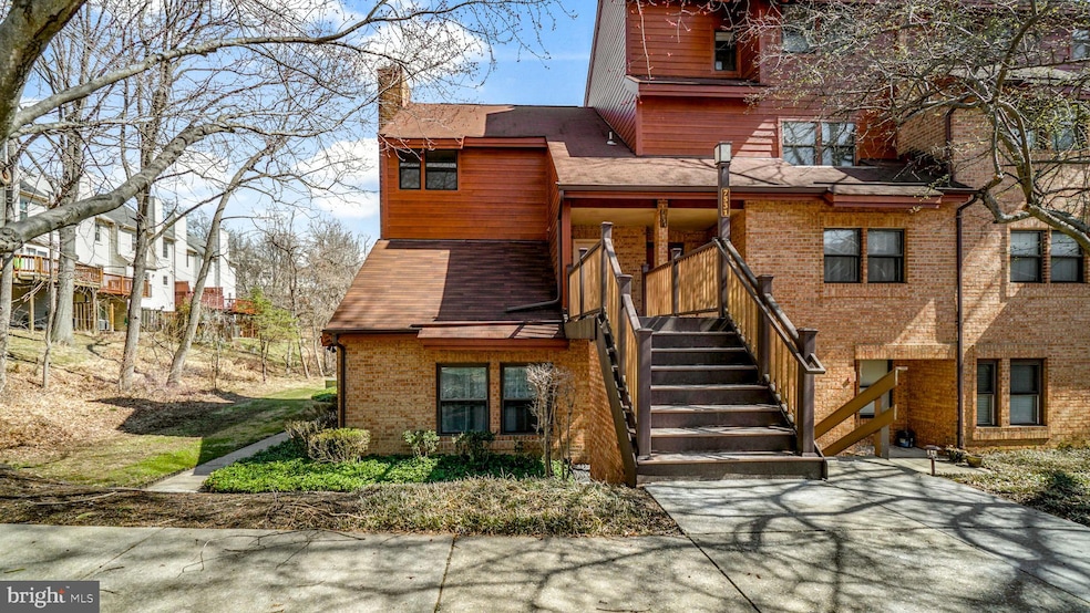 7531 Weather Worn Way unit B, Columbia, MD 21046 - photo 1