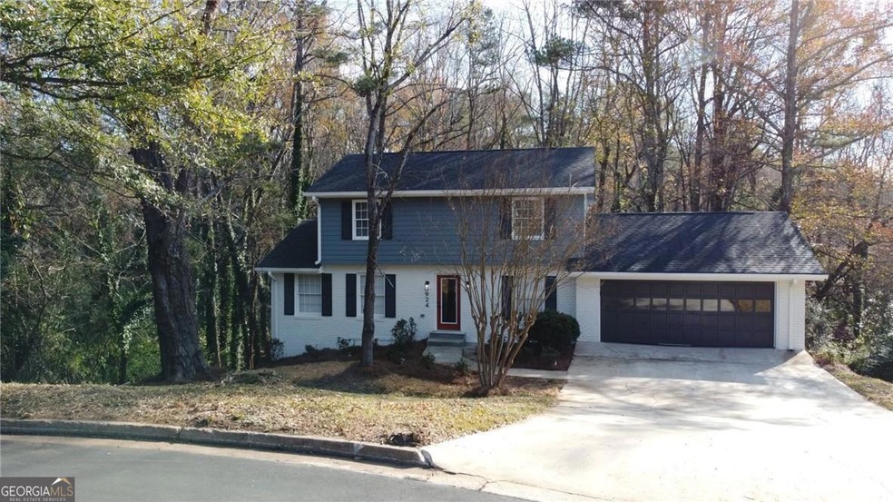 924 Tall Pine Ct SW, Stone Mountain, GA 30087 - photo 1