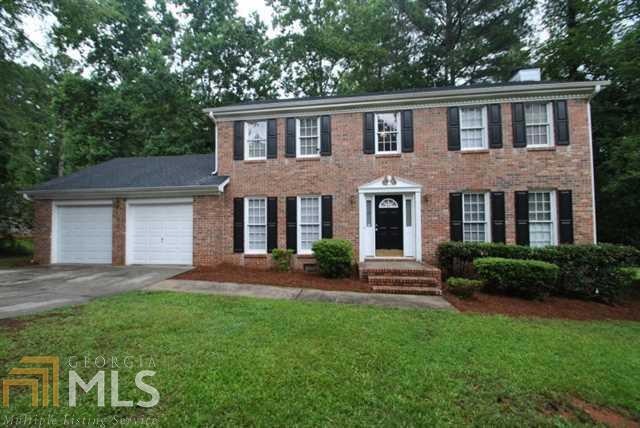 1972 Spencer Oaks Ln, Lithonia, GA 30058 - photo 1