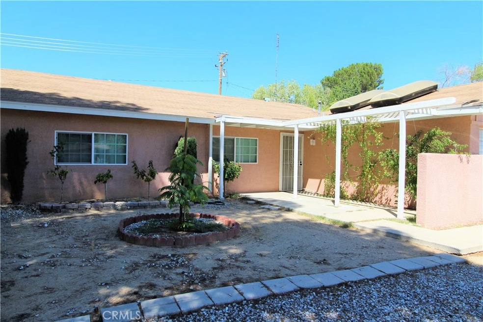 14236 Arrowhead Dr, Victorville, CA 92395 - photo 1