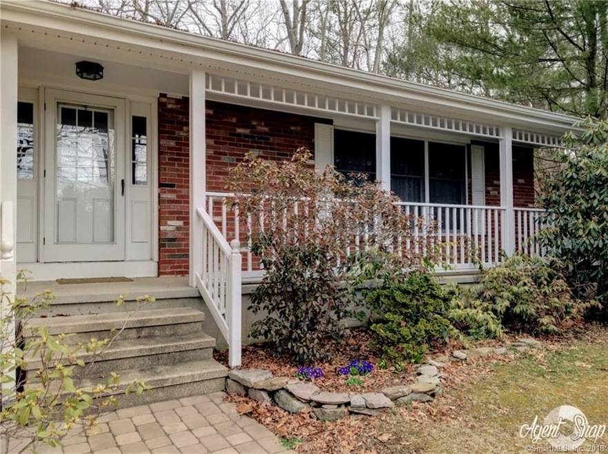 26 Colony Rd, East Lyme, CT 06333 - photo 1