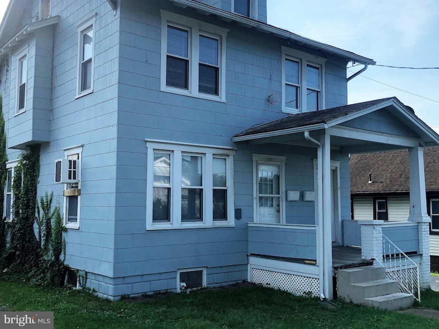 102 Howard St unit 2, Wilmington, DE 19804 - photo 1