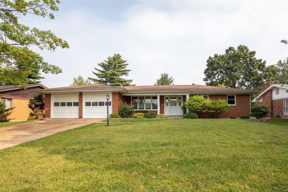 In award winning Lindbergh Schools, this charming brick ranch home has been lovingly maintained and it shows!