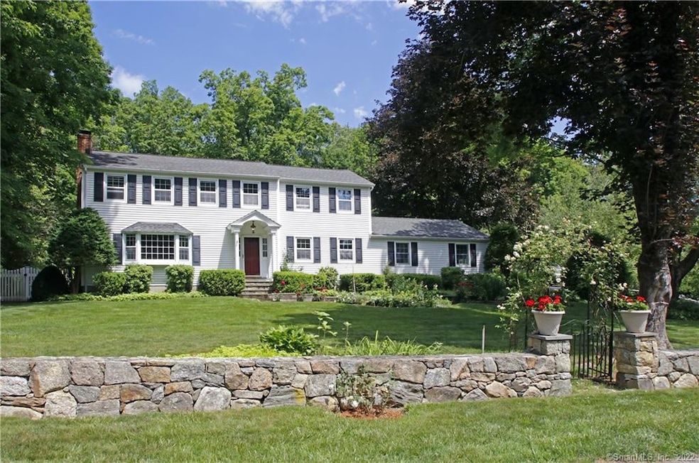 36 Grand Place, Newtown, CT 06470 - photo 1