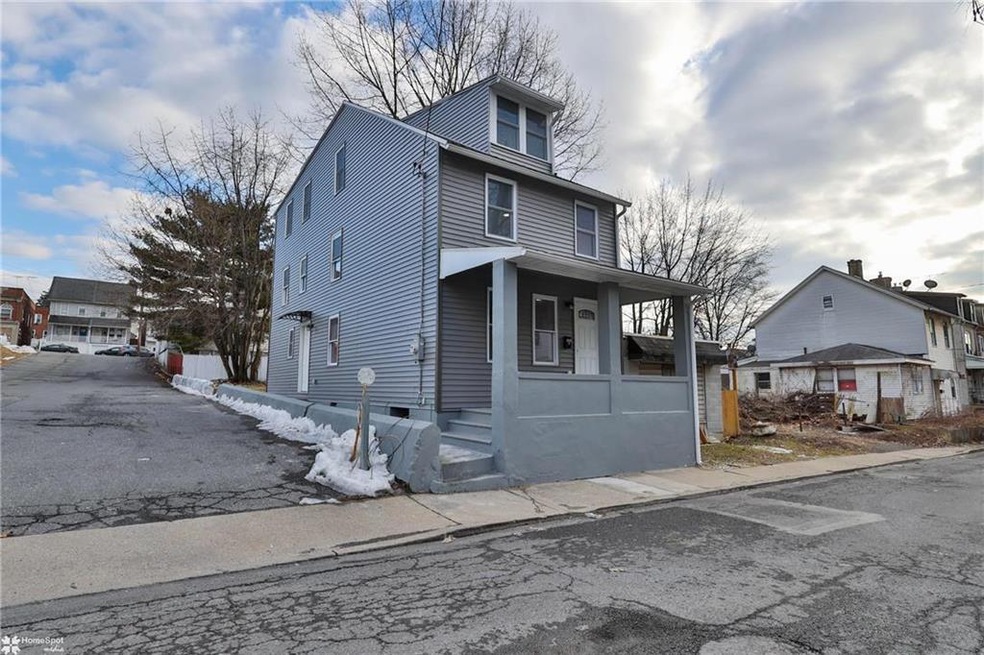 246 E Maple St, Allentown, PA 18109 - photo 1